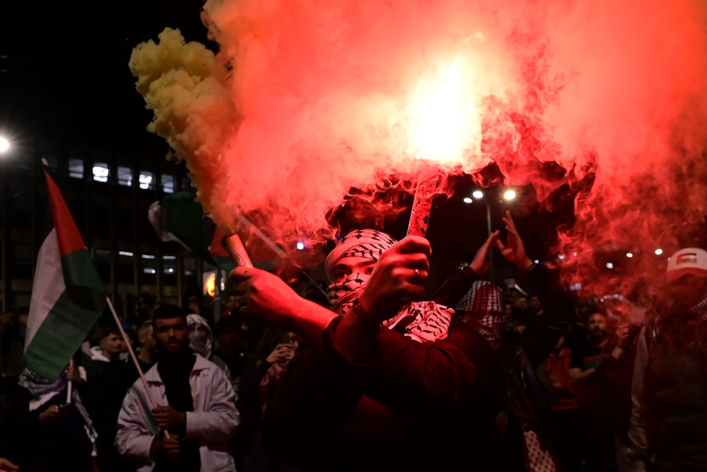 Ανησυχούν με την ειρήνη όσοι τρέφονται με πόλεμο