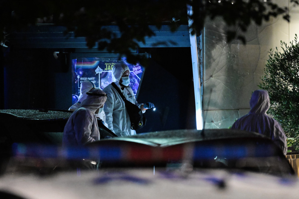 Έκρηξη στην ντισκοτέκ της Μιχαλακοπούλου: Κοντά στη σύλληψη του δράστη οι Αρχές - Εξετάζουν βίντεο από το σημείο