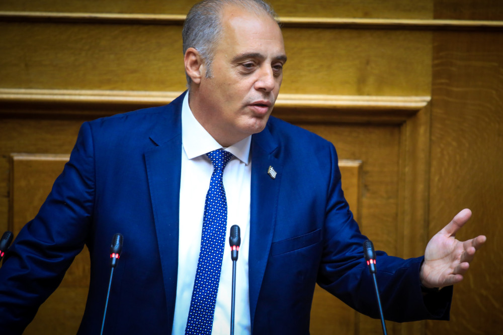 Βελόπουλος: ο λαϊκισμός που ξεπλένει εισβολές και προσβάλλει την Κύπρο