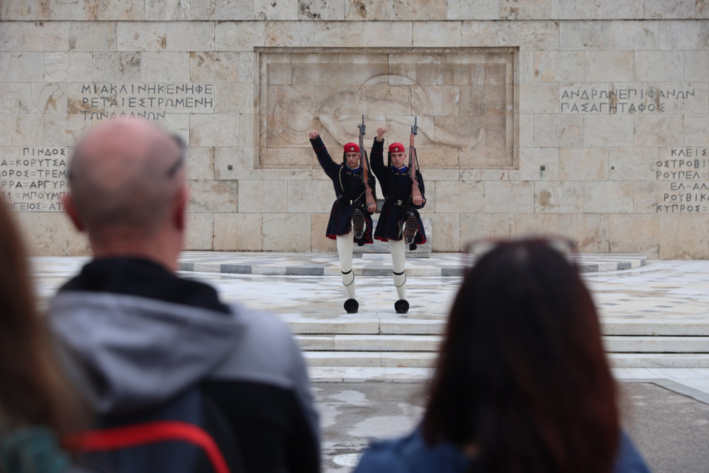 Άγνωστος Στρατιώτης: ενστάσεις αντισυνταγματικότητας από την αντιπολίτευση