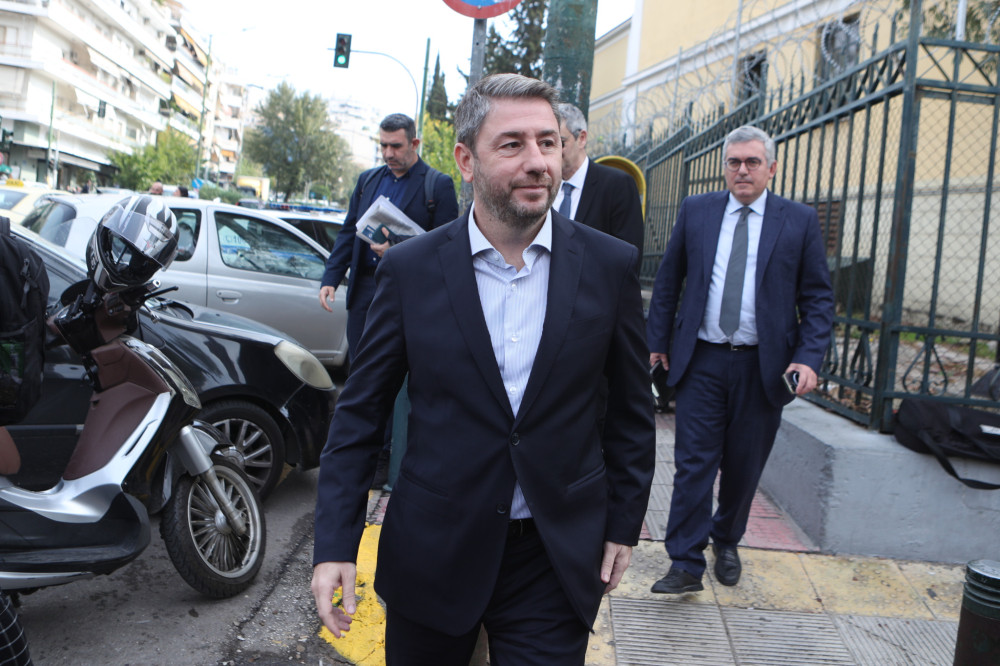 Έκανε την έκπληξη ο Ανδρουλάκης: διόρισε διευθυντή του, θαυμαστή του Μητσοτάκη και του Γρηγόρη Δημητριάδη