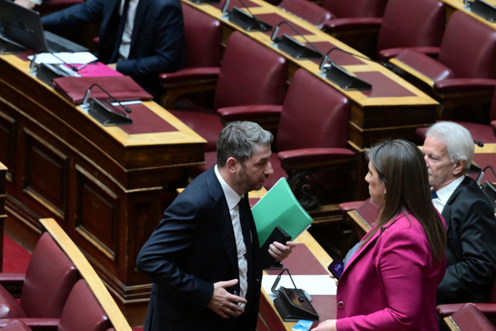 Στα... «πράσα» πιάστηκαν οι σύντροφοι - Τι σκαρώνουν (πάλι) μπας και «χτυπήσουν» τον Μητσοτάκη