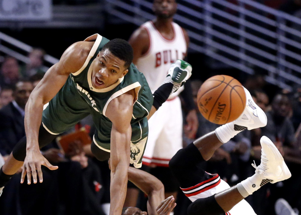 Ο Αντετοκούνμπο... φλέρταρε με triple double και χάρισε το «διπλό» στους Μπακς