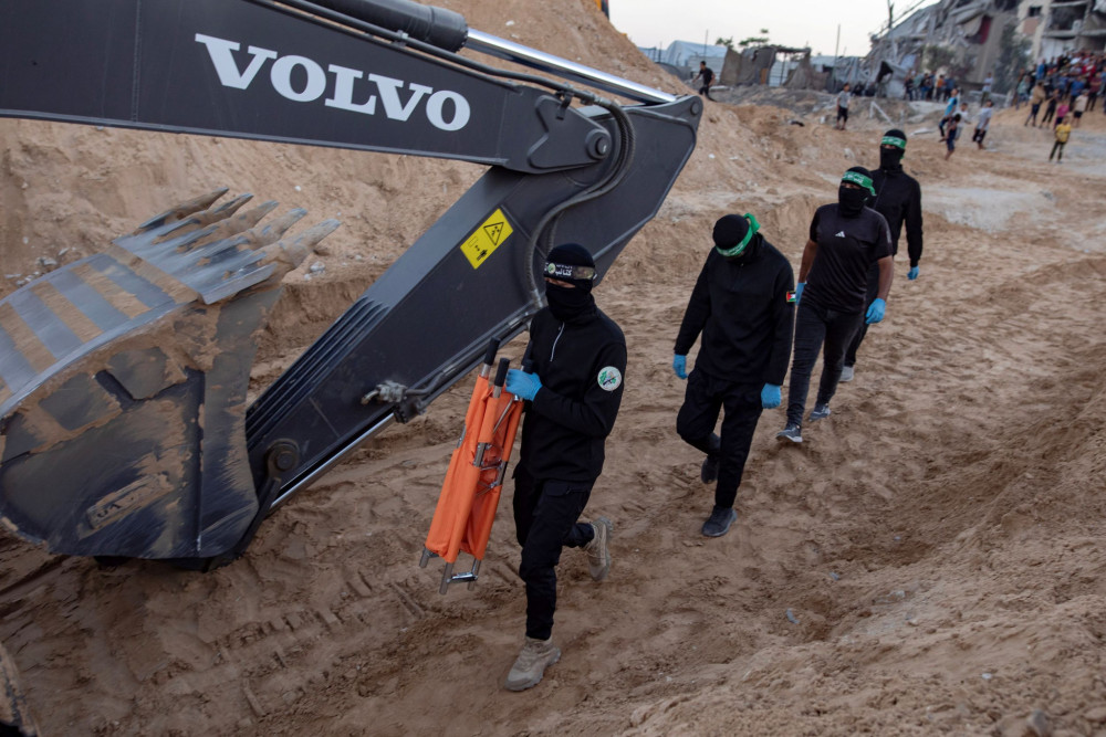 Αποκαλυπτικό βίντεο IDF: οι τρομοκράτες της Χαμάς σκηνοθετούν την εύρεση σορού ομήρου