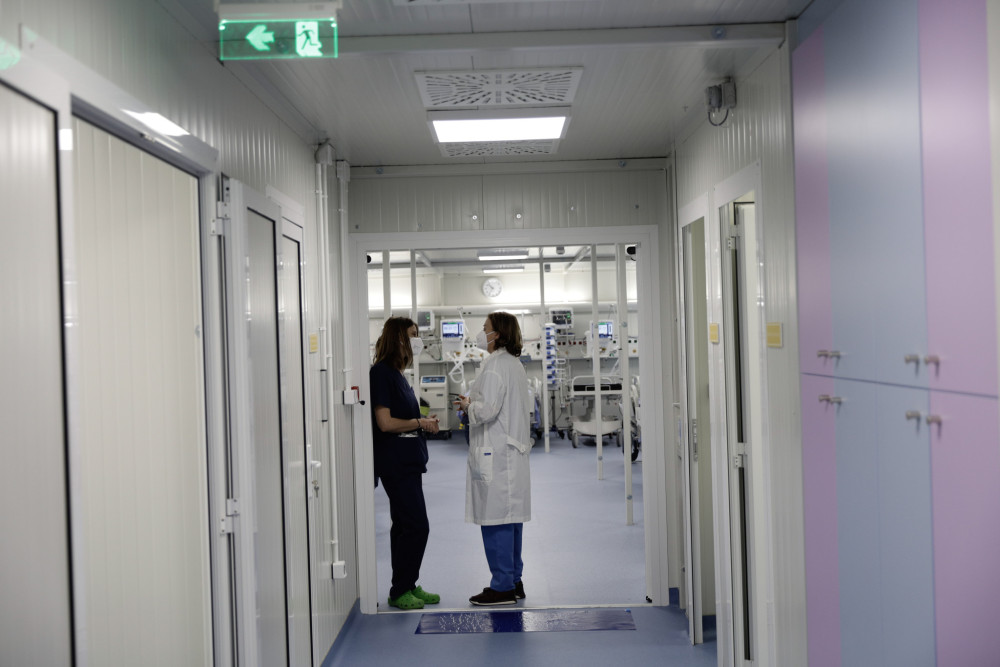 Κορωπί: βελτίωση της 40χρονης που ξυλοκοπήθηκε από τον σύντροφό της - Αποσωληνώθηκε στη ΜΕΘ