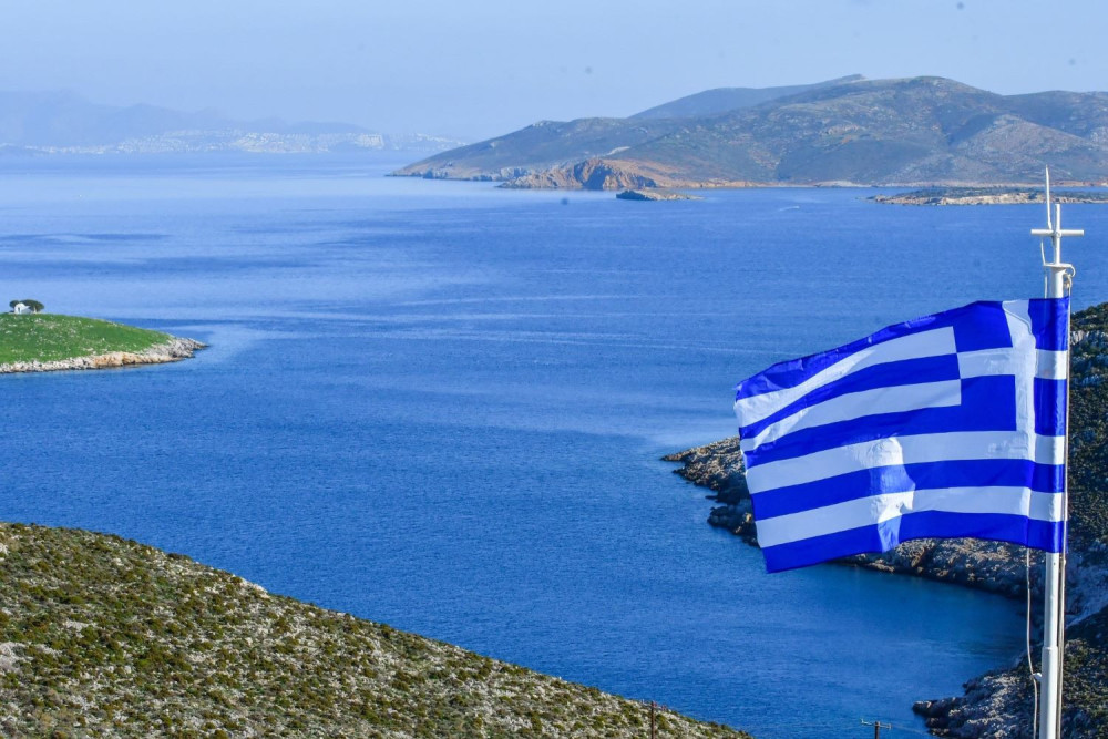 Ψέριμος: οι δύο μαθητές θα παρελάσουν με το 11ο Δημοτικό Περιστερίου για την 28η Οκτωβρίου (video)