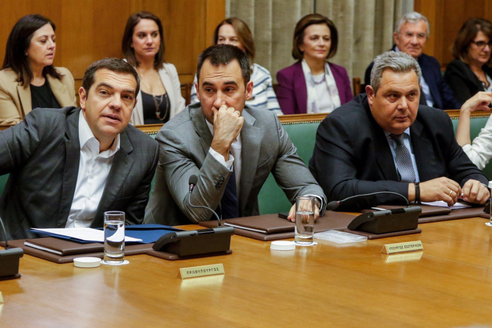 Συγγνώμη, αλλά τι χρονιά έχουμε; Τσίπρας, Καμμένος και λοιπές δυνάμεις στον πόλεμο κατά του Μητσοτάκη