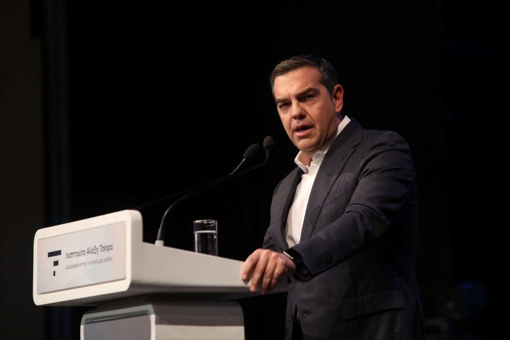 Τσίπρας: αδύναμος, φοβικός και... σκανταλιάρης