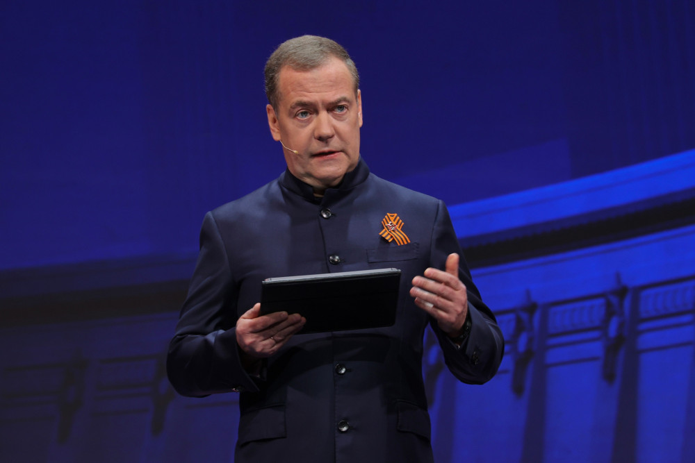 Η Ρωσία εκτροχιάζεται: Νέες πυρηνικές απειλές του Μεντβέντεφ μετά την προειδοποίηση του ΝΑΤΟ