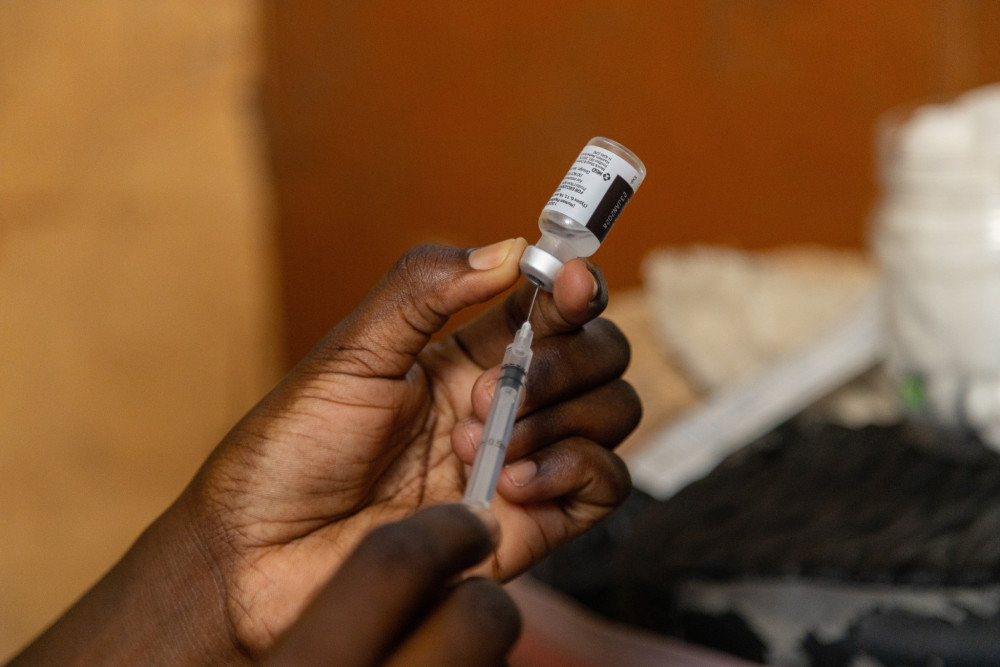 Παγκόσμια απειλή για τα συστήματα υγείας: ο ΠΟΥ κρούει τον κώδωνα του κινδύνου