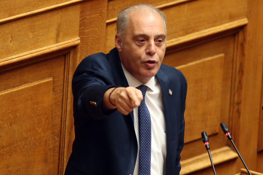 Νερό, τουρισμός και θεωρίες συνωμοσίας - το νέο αφήγημα Βελόπουλου