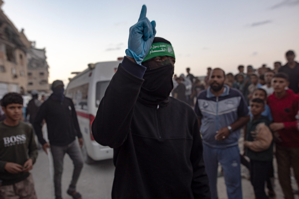 Έρευνα: οι Παλαιστίνιοι απορρίπτουν τον αφοπλισμό των τρομοκρατών της Χαμάς