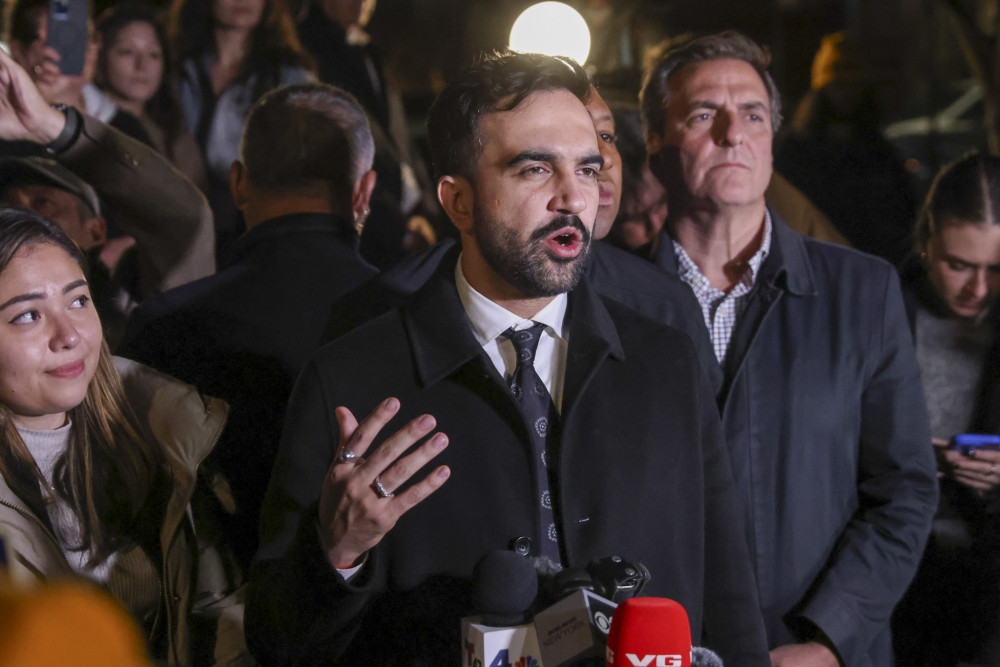 Ο Ζοχράν Μαμντάνι εξελέγη ο πρώτος μουσουλμάνος δήμαρχος της Νέας Υόρκης - Τι είπε για Τραμπ