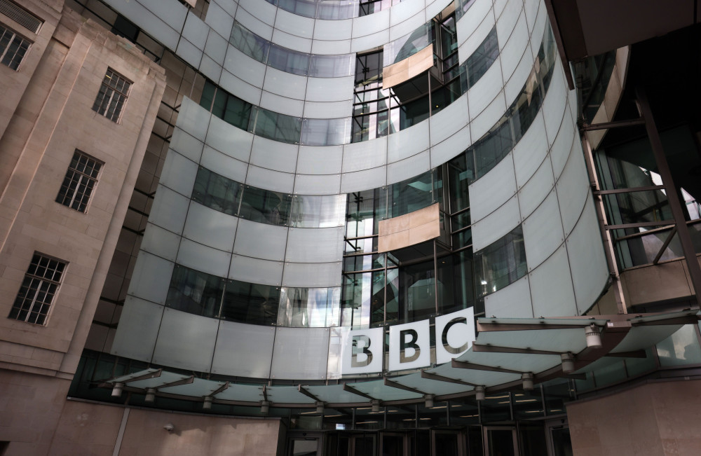 BBC: επίσημη συγγνώμη στον Τραμπ για το ντοκιμαντέρ Panorama