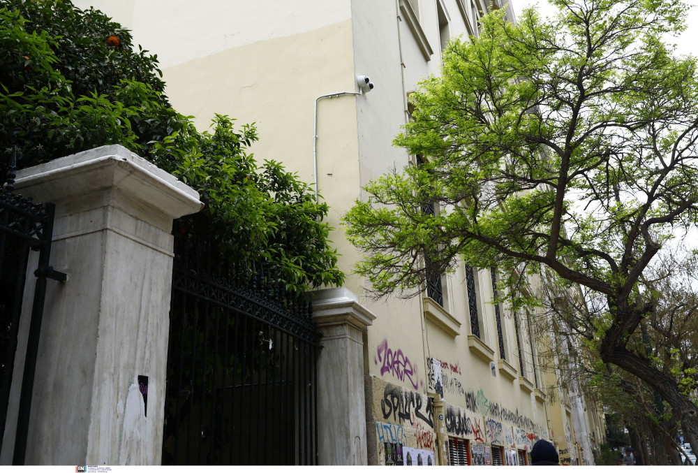 Καταλήψεις για... αιωνόβιους φοιτητές και παραβάτες: στο ίδιο χάος θεατές