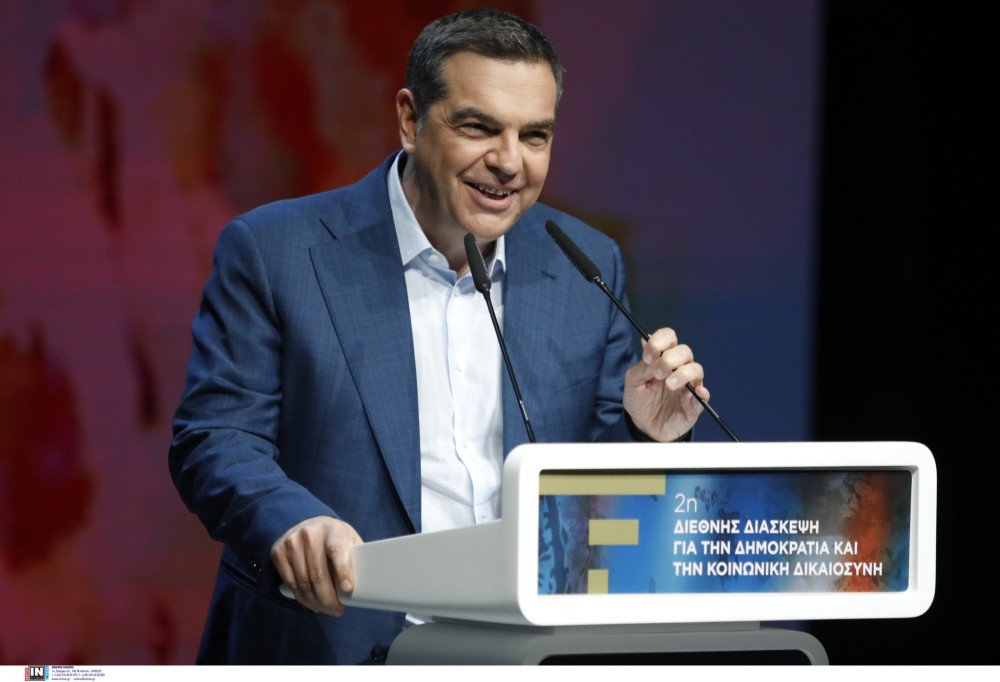 Viral τα χιουμοριστικά εξώφυλλα για το βιβλίο του Αλέξη Τσίπρα (video)