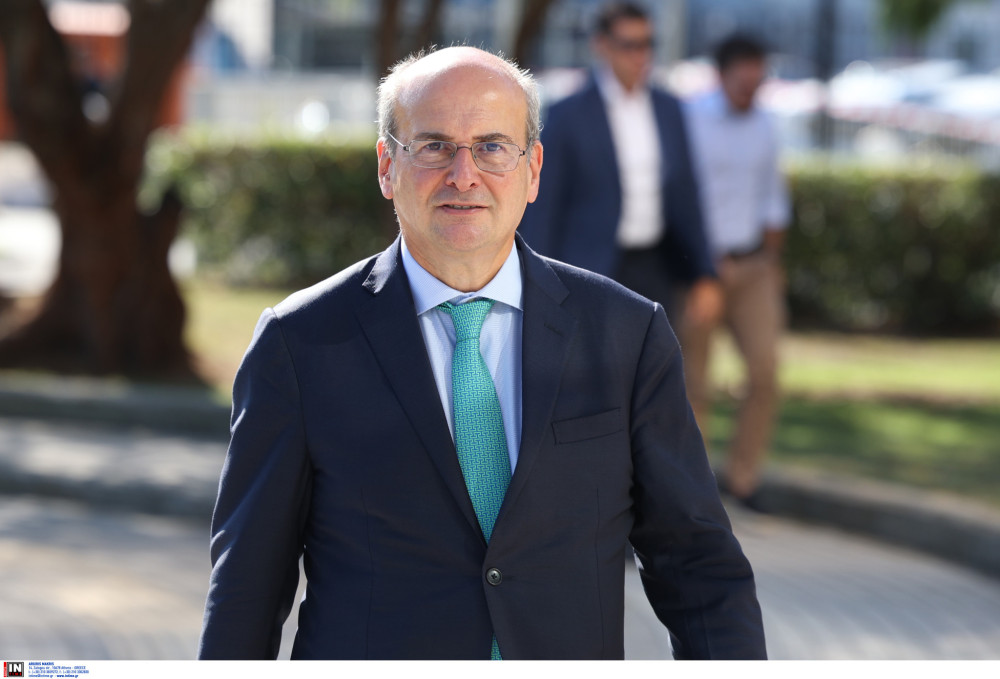 Χατζηδάκης: Αντίπαλός μας δεν είναι η αντιπολίτευση αλλά η ακρίβεια