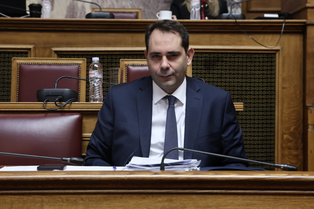 Πετραλιάς: Η μεγαλύτερη μείωση φόρων των τελευταίων 30 ετών - Τιμή και καμάρι μας η μάχη κατά της φοροδιαφυγής