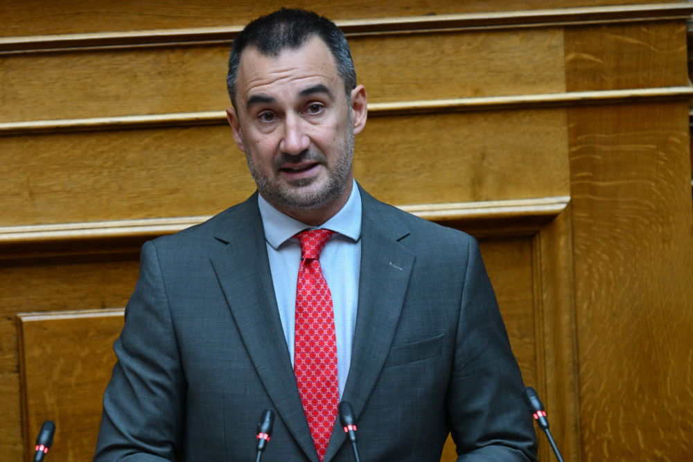 Χαρίτσης: όταν η φαντασία υποκαθιστά την πολιτική ουσία