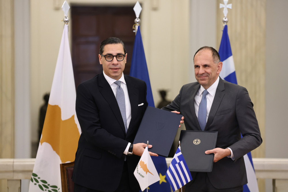 Συνάντηση Γεραπετρίτη με τον Κύπριο ομόλογό του Κωνσταντίνο Κόμπο - Τι συζήτησαν