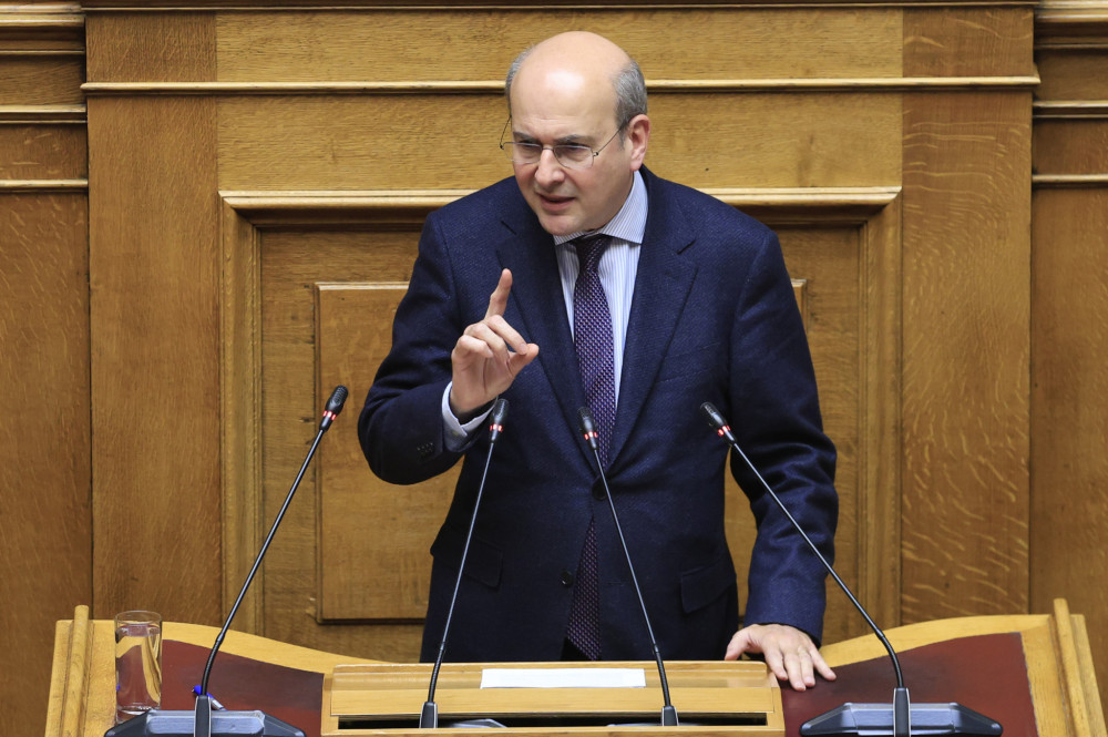 Κωστής Χατζηδάκης: «Δίνουμε τη μάχη με το βαθύ κράτος με έργα, όχι στα λόγια»