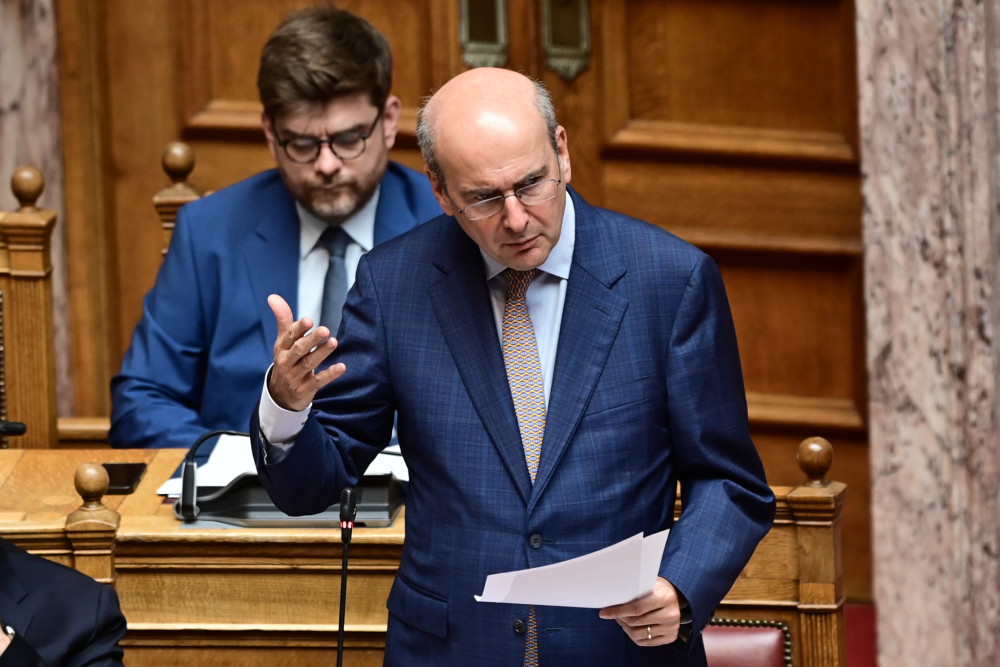 Χατζηδάκης για τις σχέσεις των πολιτών με το Δημόσιο: «Τέρμα οι ιστορίες καθημερινής τρέλας»