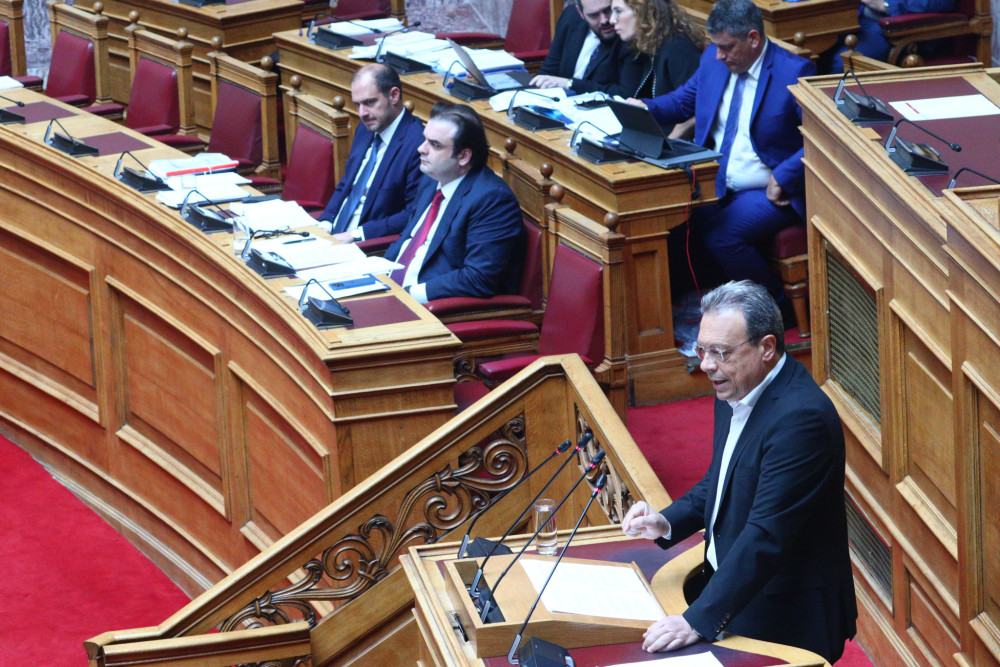 Πιερρακάκης στον Φάμελλο: Όταν λέτε να φορολογήσουμε τον πλούτο, εννοείτε τον σκύλο του Μίκυ Μάους;