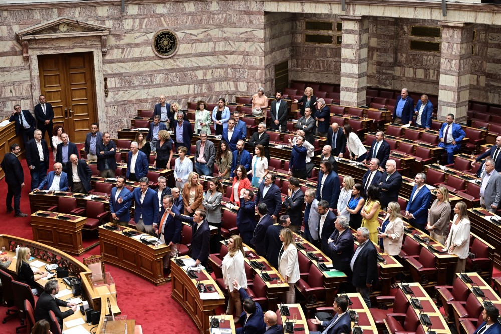 Τολμάει και μιλάει για τοξικότητα η αντιπολίτευση των fake news