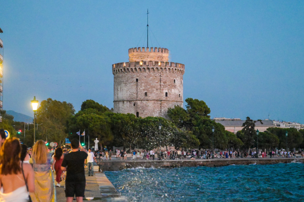 Στρατηγικές πρωτοβουλίες για τη Βόρεια Ελλάδα: Συνάντηση Πιερρακάκη-Γκιουλέκα στη Θεσσαλονίκη