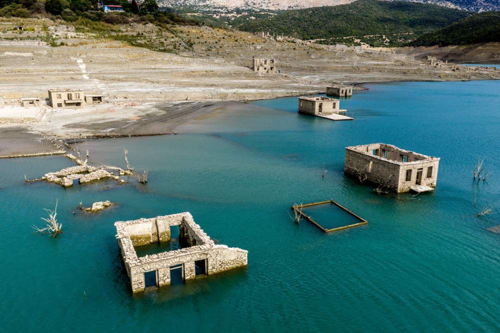 Το κόμμα που βλέπει παντού εμπορευματοποίηση - Το ΚΚΕ αμφισβητεί τη λειψυδρία