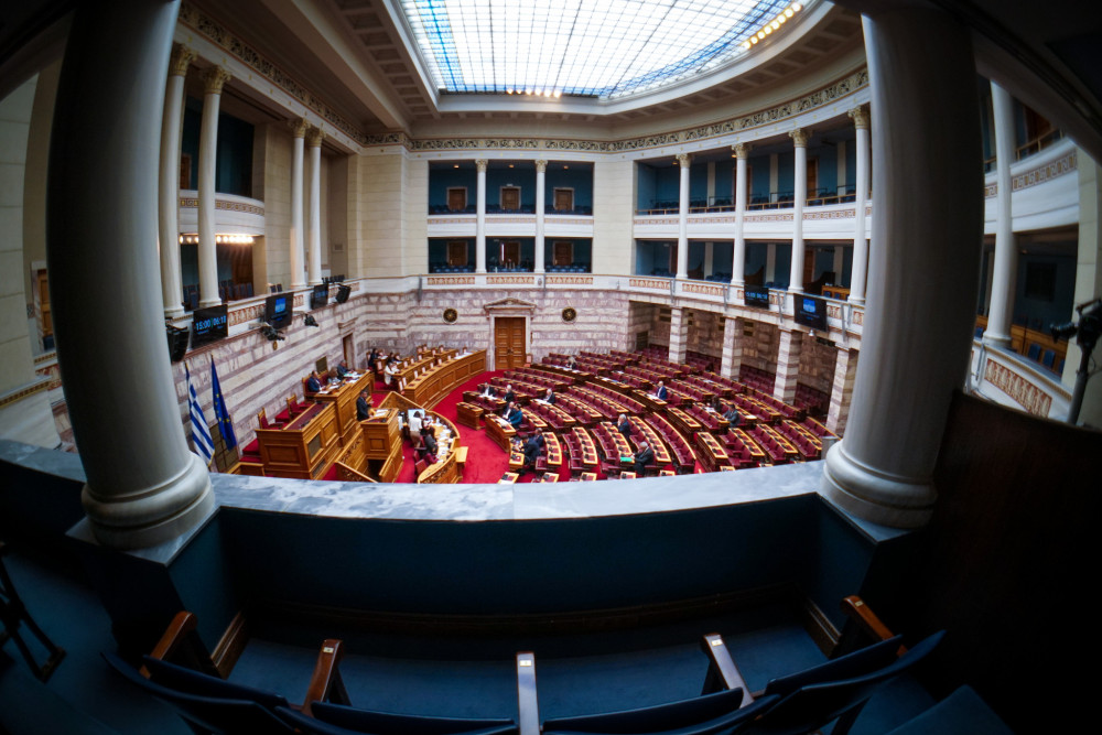 Στη Βουλή σήμερα το νομοσχέδιο για φορολογική μεταρρύθμιση σε δημογραφικό και μεσαία τάξη