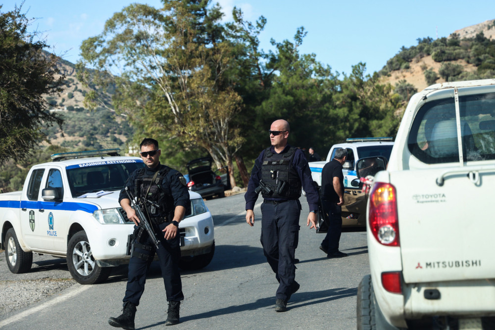 Μακελειό στα Βορίζια: παραδόθηκαν τα τρία καταζητούμενα αδέλφια