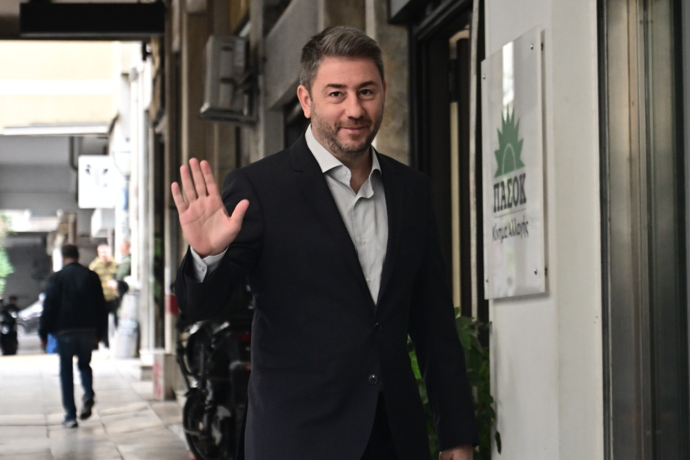 Μεταξύ φθοράς και αφθαρσίας το ΠΑΣΟΚ: λύση στην τοξικότητα αναζητεί ο Ανδρουλάκης