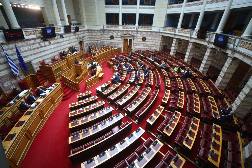 Στη Βουλή η ΠΝΠ για στήριξη του πρωτογενούς τομέα και αντιμετώπιση της ευλογιάς