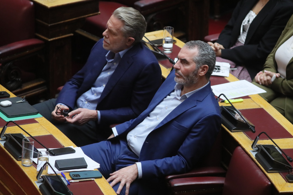 Τα «όχι» του ΠΑΣΟΚ στο νομοσχέδιο για την ευλογιά - Συντάχθηκε με το ΚΚΕ