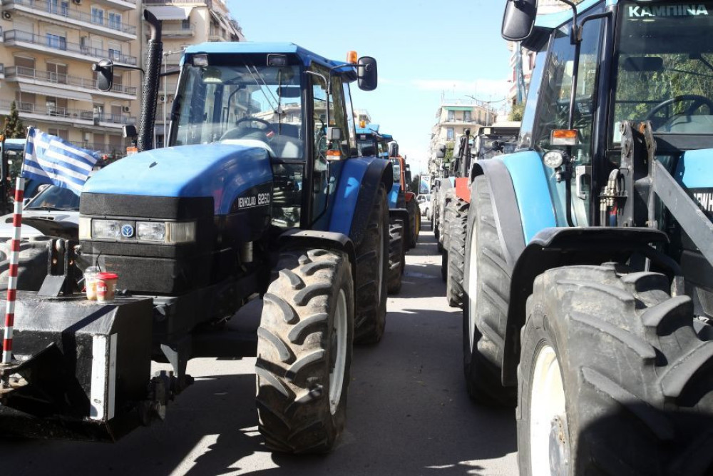 Αγρότες: αυξάνονται οι κινητοποιήσεις - Μεγαλώνει ο κύκλος των προφυλακίσεων για τις παράνομες επιδοτήσεις