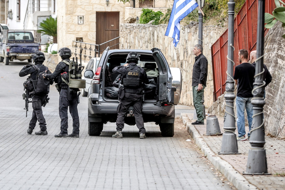 Δύο προσαγωγές μετά το φονικό στα Βορίζια Ηρακλείου - Βρέθηκε αδήλωτη καραμπίνα