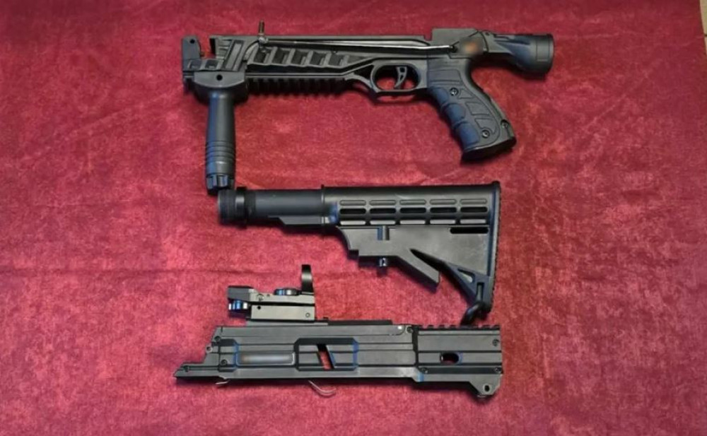 Αστυνομική επιχείρηση σε Θεσσαλονίκη και Χαλκιδική - Συνελήφθη 19χρονος Τούρκος με βαλλίστρα