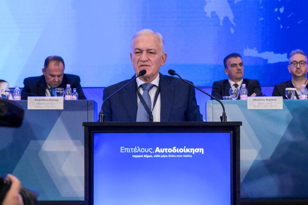 Επίθεση Κυρίζογλου κατά Δούκα: Οι μάσκες έπεσαν στο συνέδριο της ΚΕΔΕ