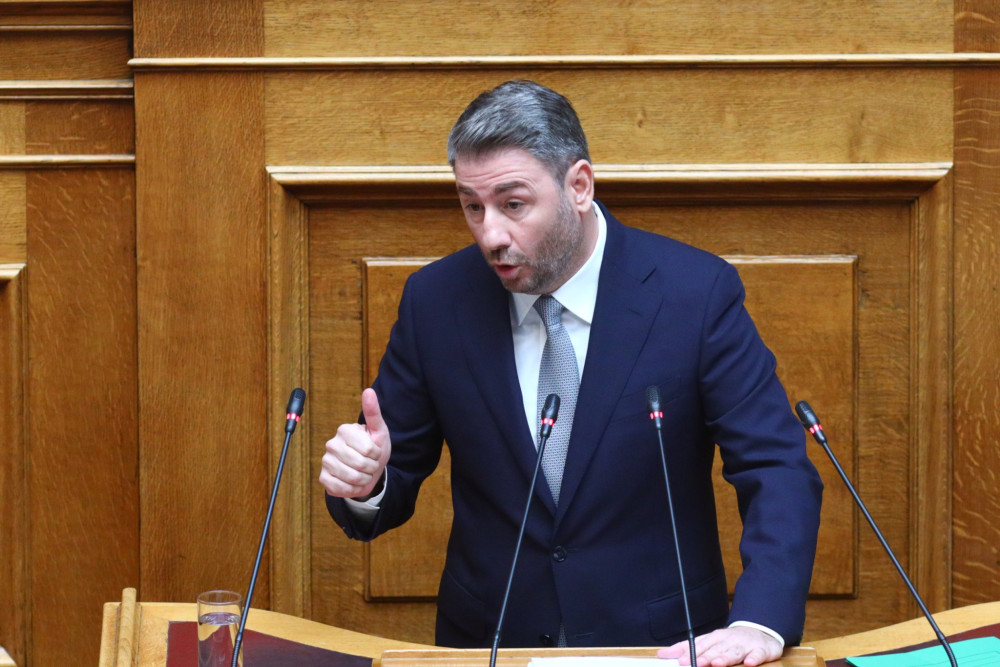 Έτοιμος για «επανάσταση» ο Ανδρουλάκης: σε λίγο θα… κατεβάζει πινακίδες από σχολεία