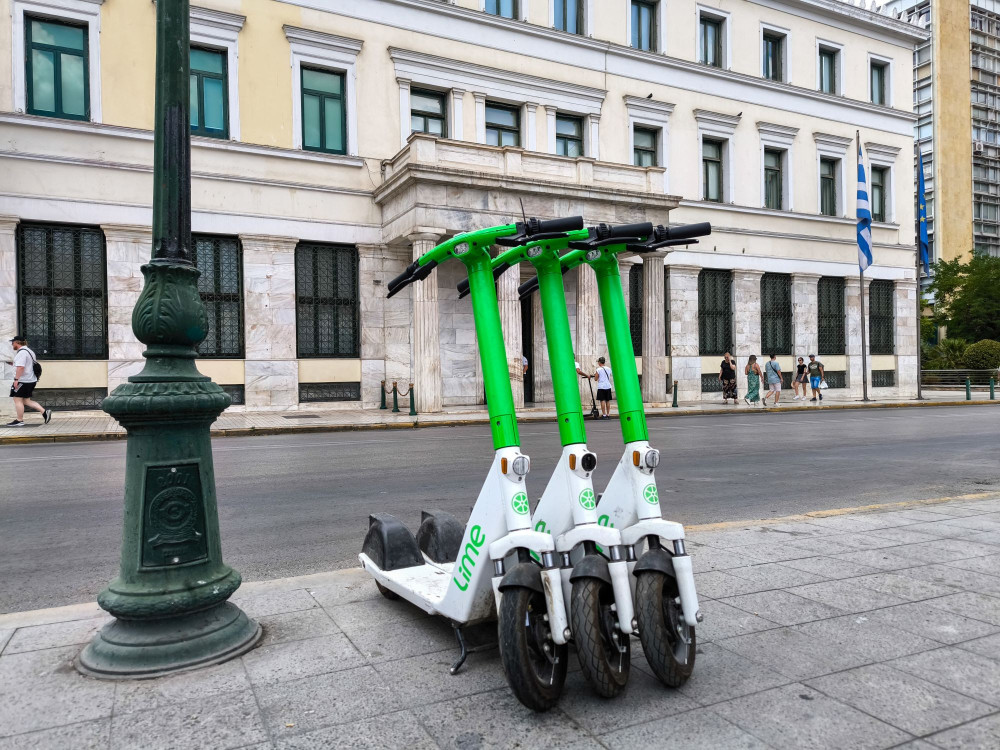 Υπουργείο Ανάπτυξης για πατίνια: Ο κ. Δούκας να συνειδητοποιήσει ότι είναι δήμαρχος Αθηναίων και όχι δελφίνος του ΠΑΣΟΚ