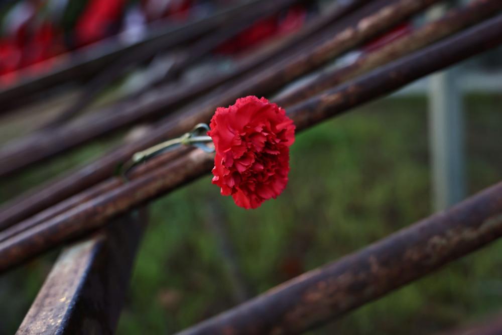 Η εξέγερση του Πολυτεχνείου: από την απομόνωση στη δημοκρατία