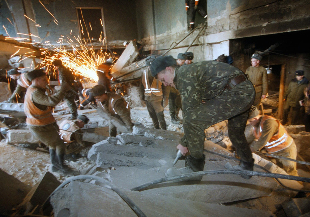 Νέοι σφοδροί ρωσικοί βομβαρδισμοί σε ουκρανικές ενεργειακές υποδομές - Μια νεκρή