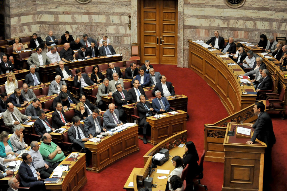 Σωθήκαμε από ένα τσούρμο ιδεοληπτικών