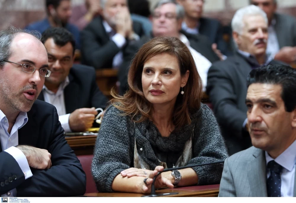 Νέες βολές Μπατζελή κατά Ανδρουλάκη: το ΠΑΣΟΚ βρίσκεται σε περιδίνηση