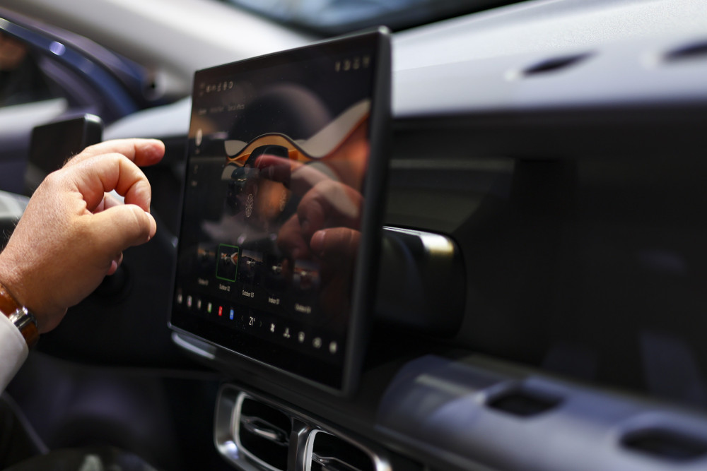 Ευρωπαϊκή αυτοκινητοβιομηχανία: Γιατί η πράσινη μετάβαση δεν μπορεί να βασιστεί μόνο στην ηλεκτροκίνηση