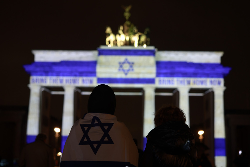 Γερμανία: άρση των περιορισμών στις εξαγωγές όπλων προς το Ισραήλ