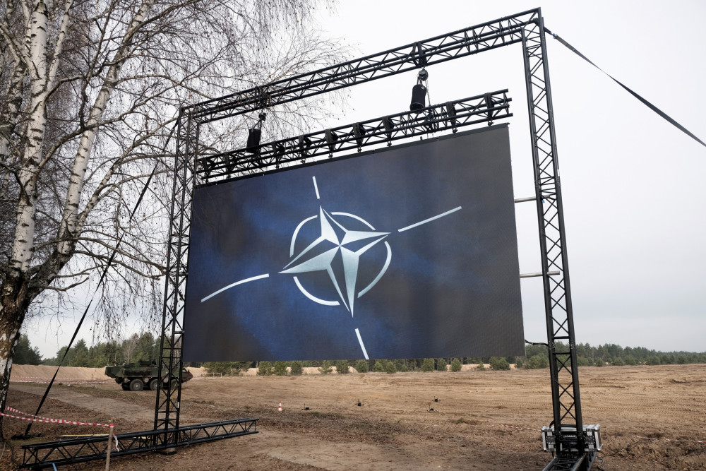 ΗΠΑ: Η Ευρώπη να αναλάβει την πλειονότητα των αμυντικών δαπανών του ΝΑΤΟ έως το 2027