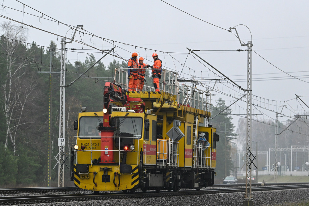 Πολωνία: Η Ρωσία πιθανόν πίσω από την έκρηξη σε σιδηροδρομική γραμμή