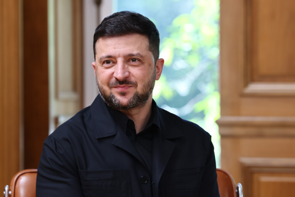 CNN: ο Ζελένσκι σε εφιαλτικό αδιέξοδο - Μια κακή συμφωνία ή καμία συμφωνία και συνέχιση του πολέμου;